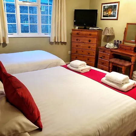 Oda ve Kahvaltı The Riverside 4*